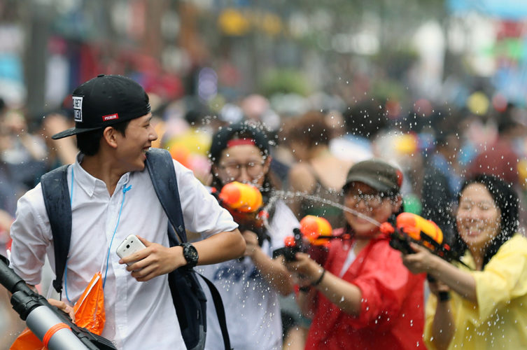sinchon watergun festival seoul