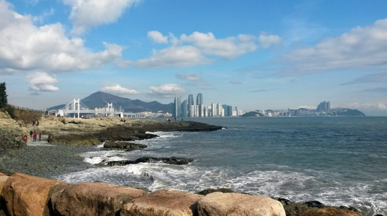 Vue de Busan depuis le parc Igidae