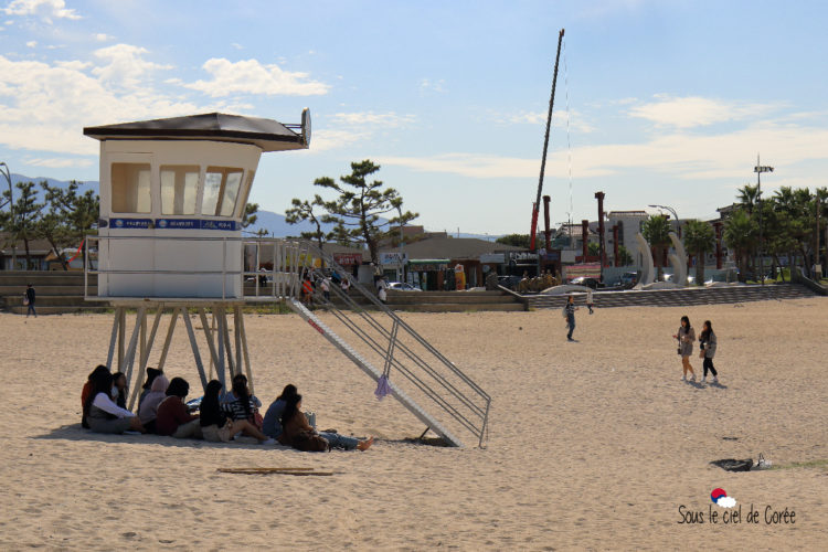 poste de sécurité plage hamdeok beach