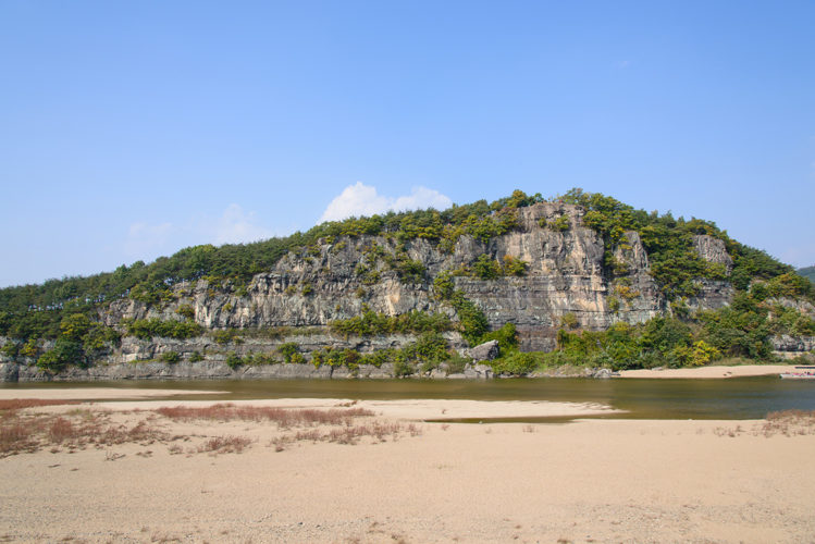 buyongdae-river-Andong-hahoe-village