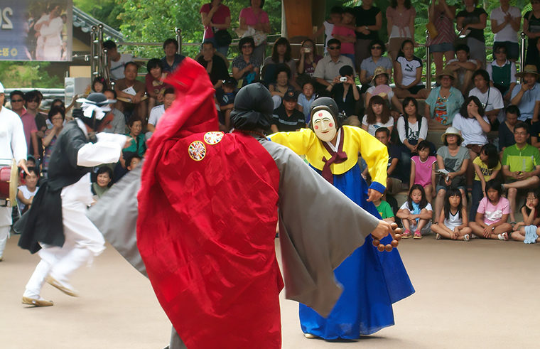 danse-masques-village-hahoe