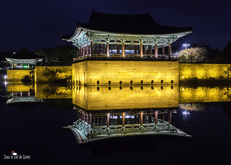 pavillons coréens du palais Donggung Wolji etang Anapji