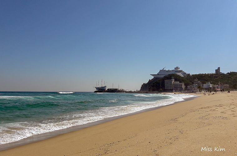 la plage de Jeongdongjin à Gangneung