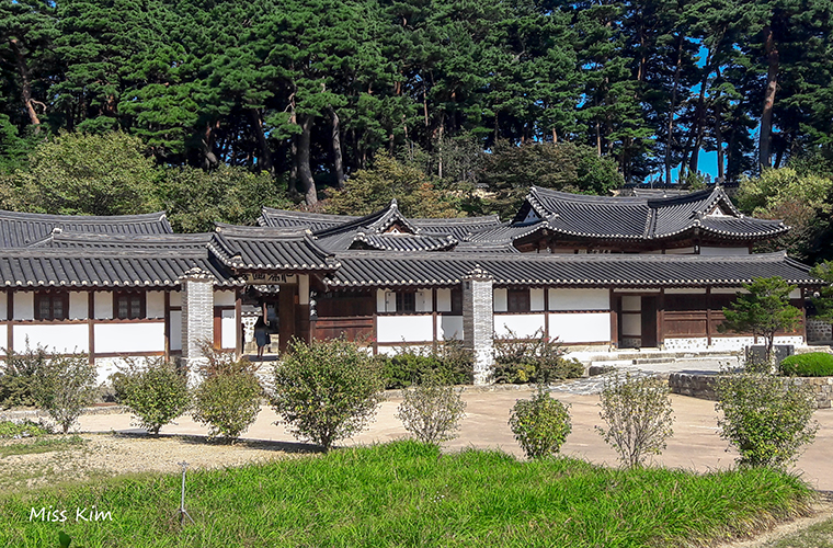 La résidence Seongyojang à Gangneung