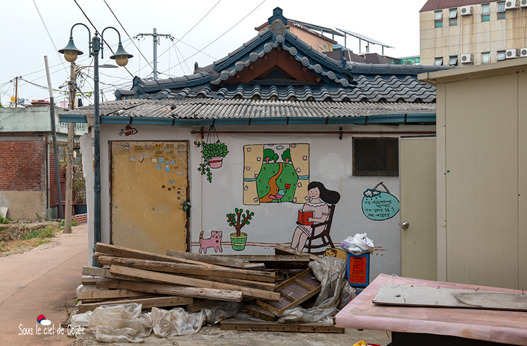 Suwon Haenggung-dong mural village