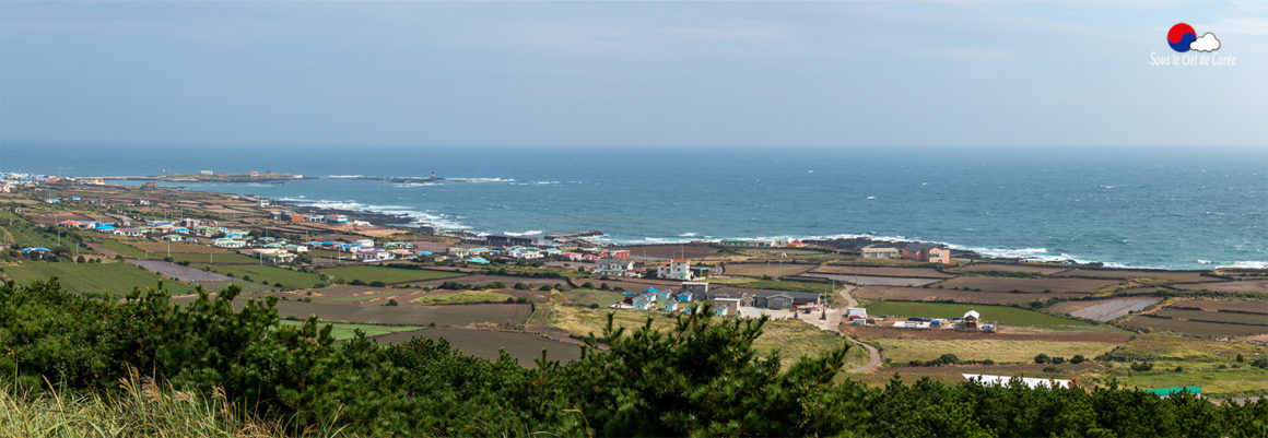 Panorama depuis les hauteurs du pic Udobong, à Udo.