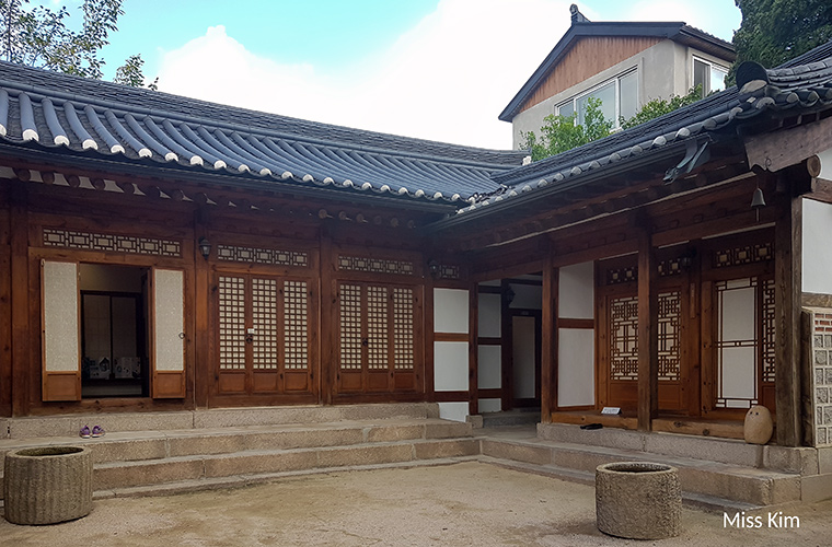 Bukchon Hanok Hall