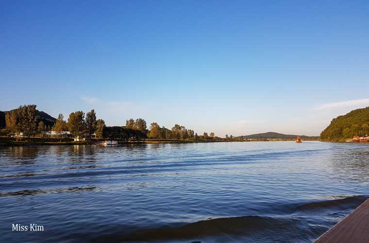 La rivière Geumgan à Buyeo en Corée du Sud