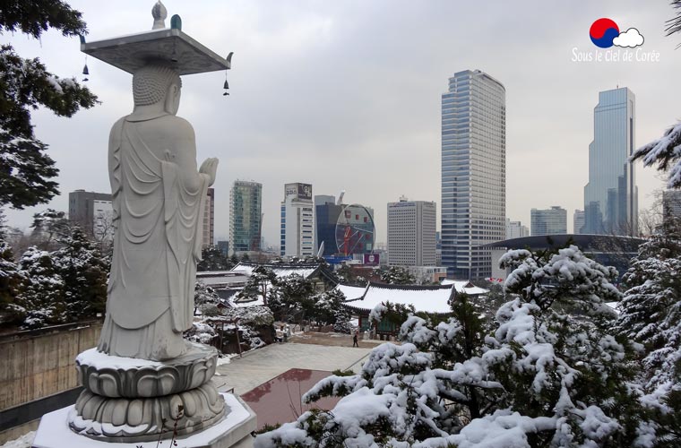 Le temple Bongeunsa en hiver