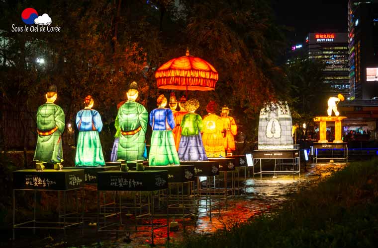 La rivière Cheonggyecheon à Séoul pendant le festival des lumières