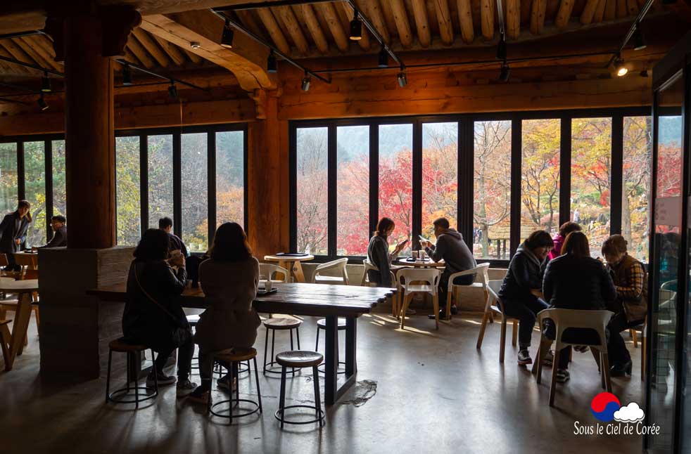 L'intérieur du café, Jardin du Matin calme en Corée du Sud