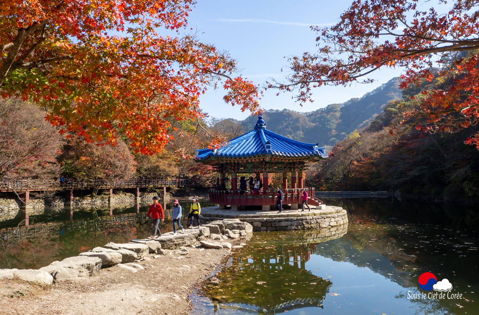 Pavillon Uhwajeong, Mont Naejangsan en Corée du Sud