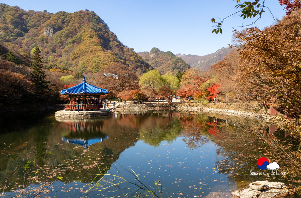 Pavillon Uhwajeong, Mont Naejangsan en Corée du Sud